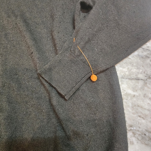 Cabela’s XL Merino Wool Blend V-Neck Sweater Dark Gray Pullover Outfitter Series - Picture 2 of 11